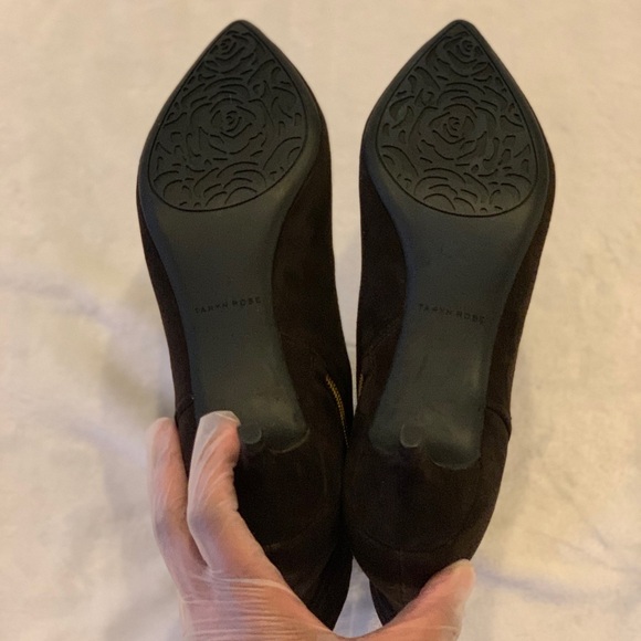 Taryn Rose New "Nora Silky Suede" Chocolate (Dark Brown)  Booties, Size 11! - Picture 6 of 9